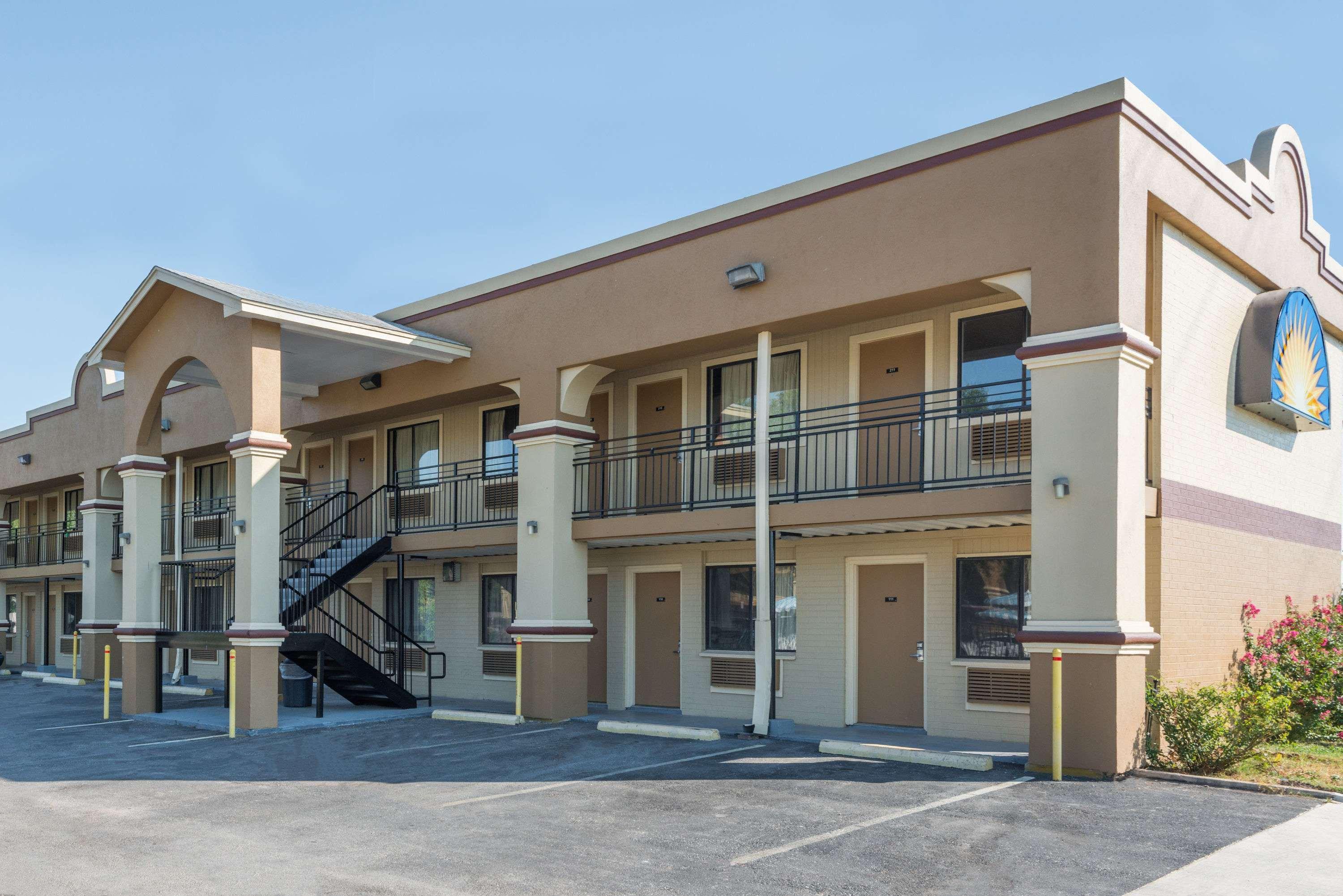 Days Inn By Wyndham סן מרקוס מראה חיצוני תמונה